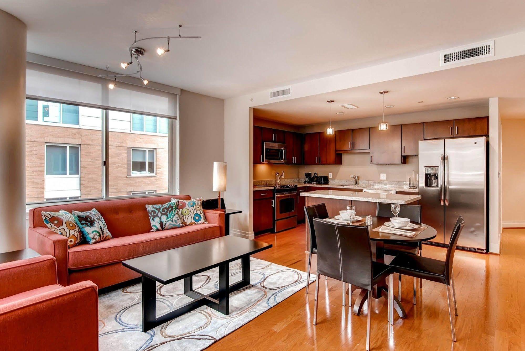 Global Luxury Suites At Toone Street Baltimore Eksteriør billede