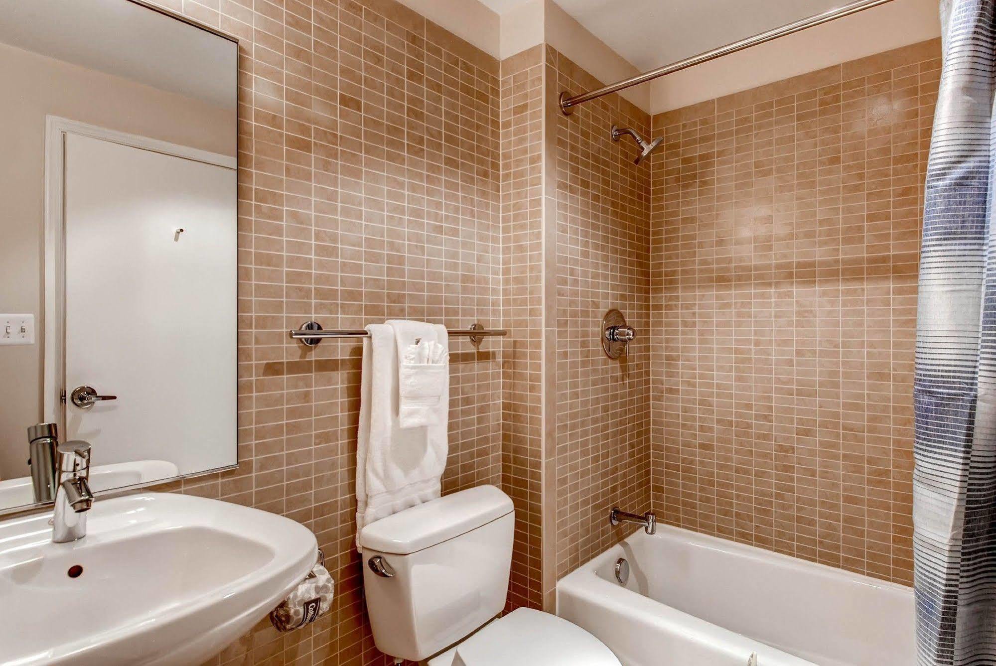 Global Luxury Suites At Toone Street Baltimore Eksteriør billede