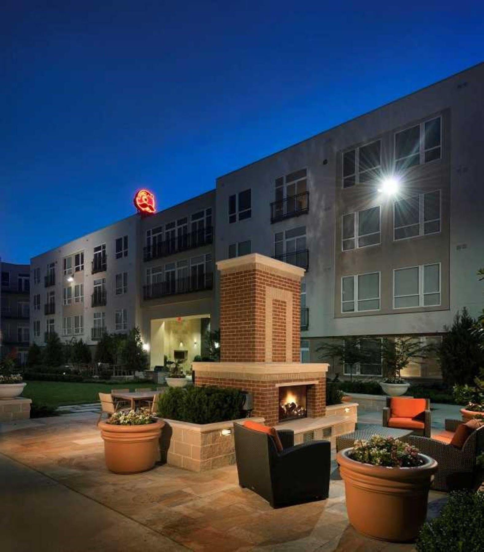 Global Luxury Suites At Toone Street Baltimore Eksteriør billede