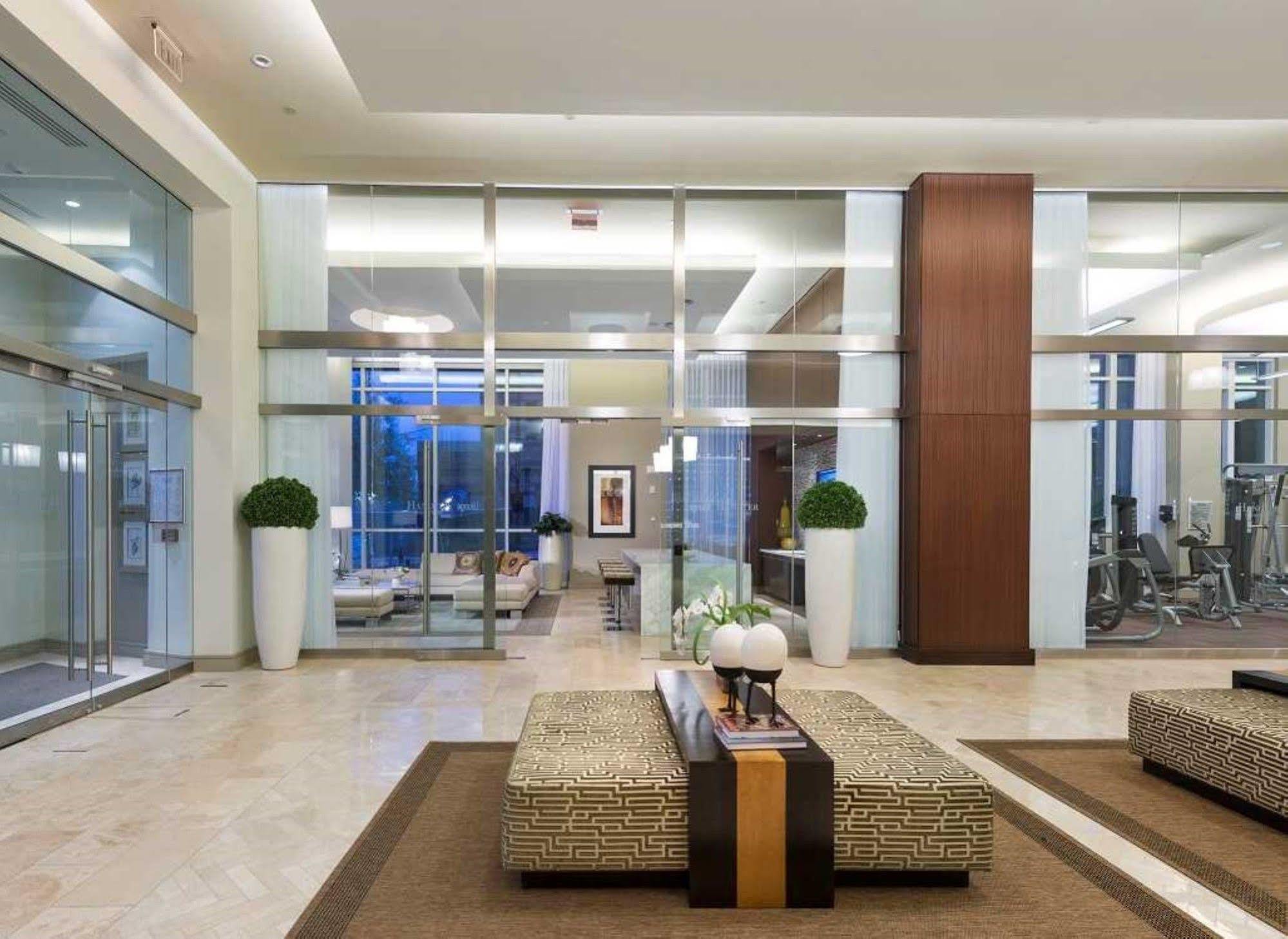 Global Luxury Suites At Toone Street Baltimore Eksteriør billede