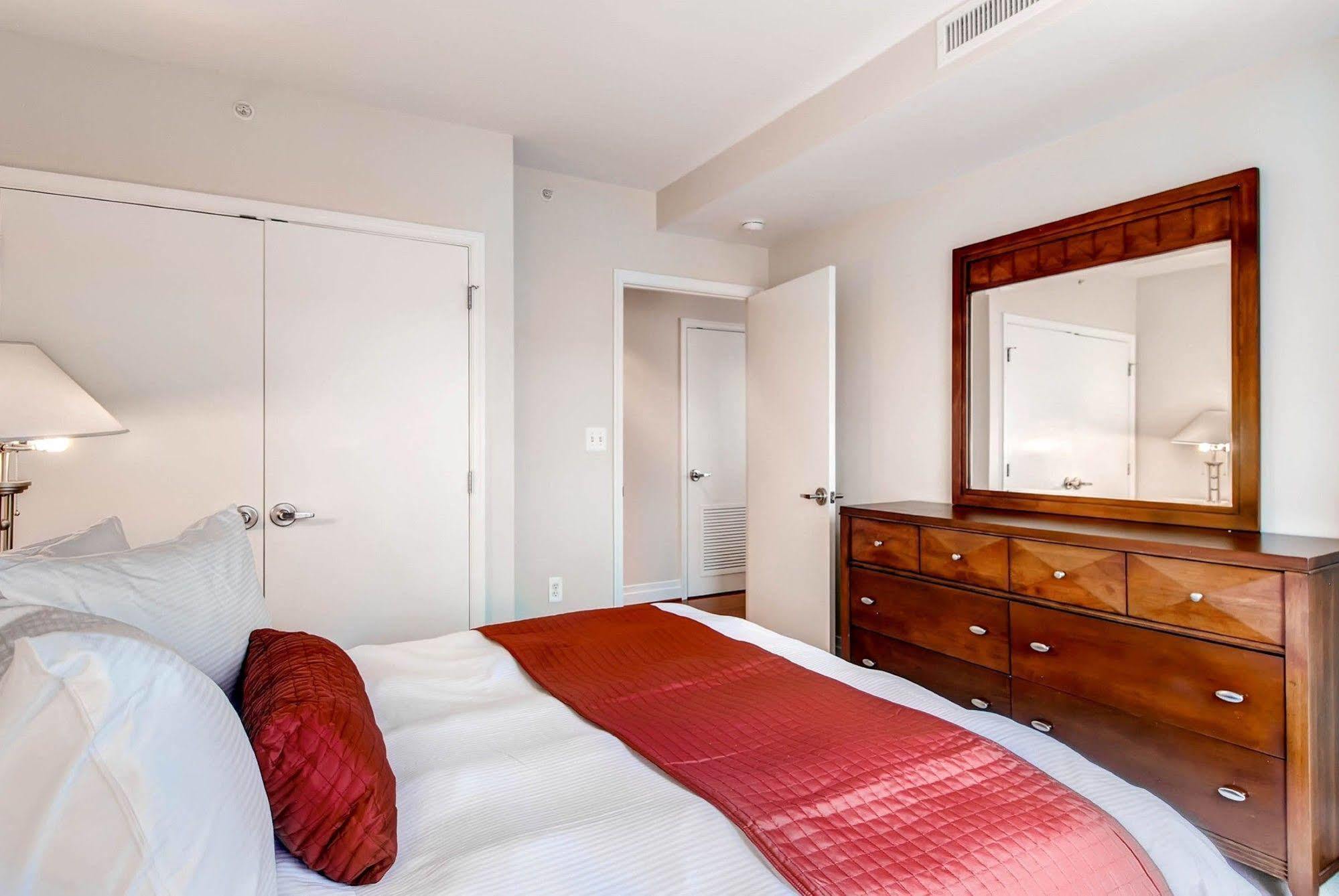 Global Luxury Suites At Toone Street Baltimore Eksteriør billede
