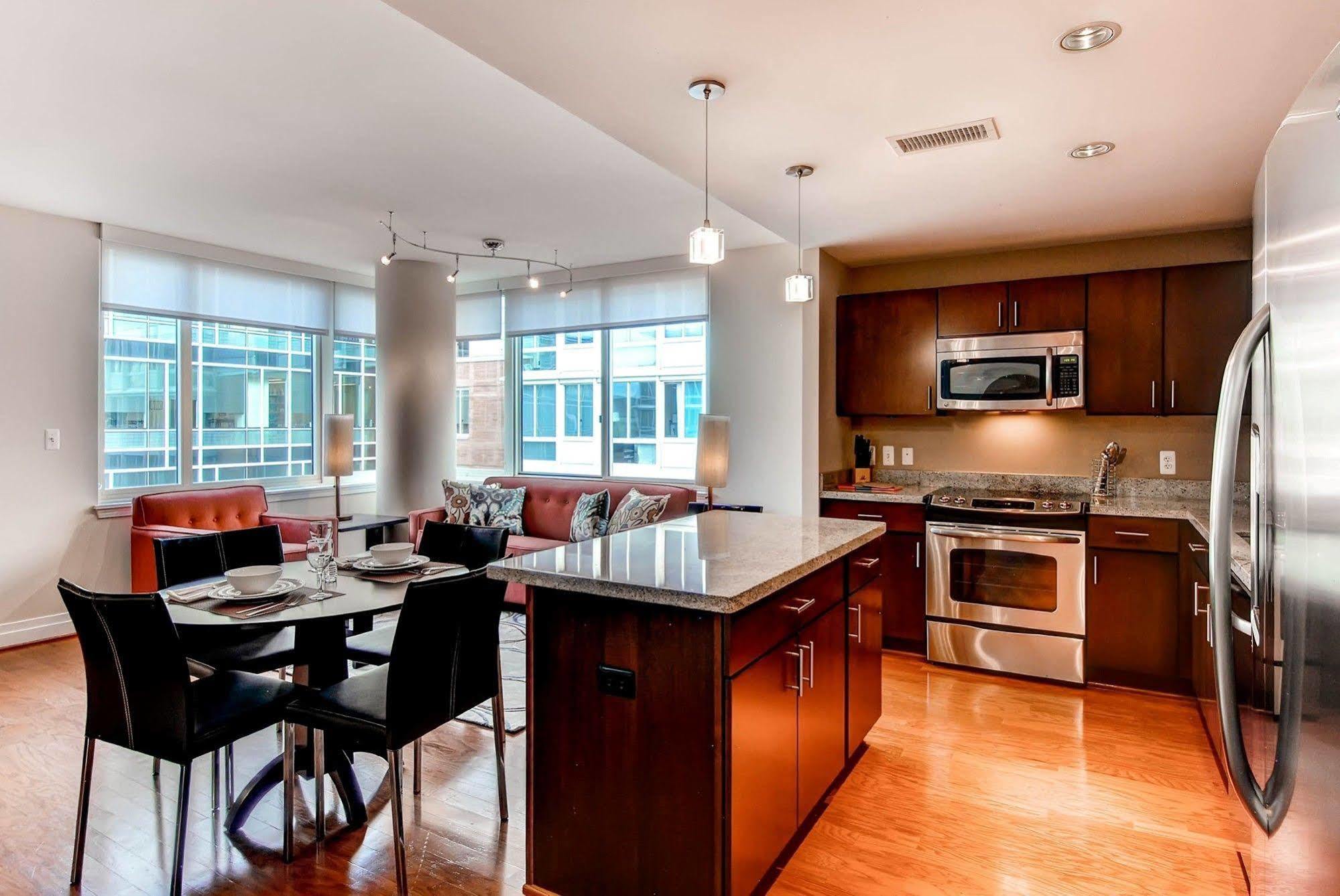 Global Luxury Suites At Toone Street Baltimore Eksteriør billede